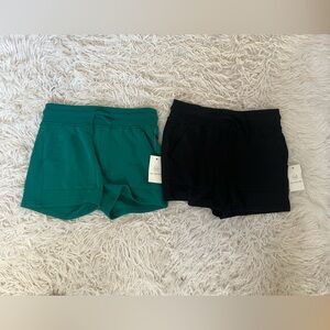 NWT lot of 2 We Wander Katarine Feather Fleece Shorts black Green size 12